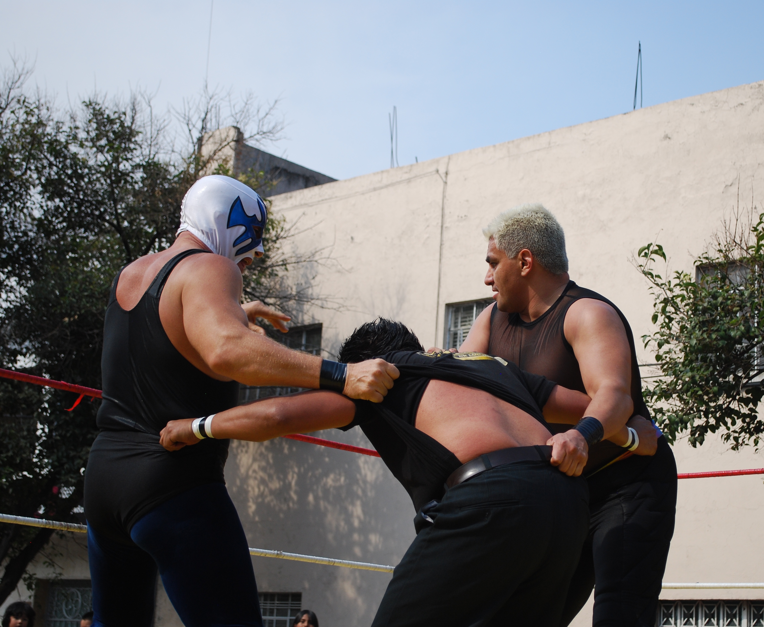 Lucha libre en la Arena México: guía para una noche muy mexicana