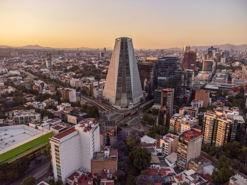 How Mexico City's Startup Boom Is Reshaping Daily Life for Millions of Residents
