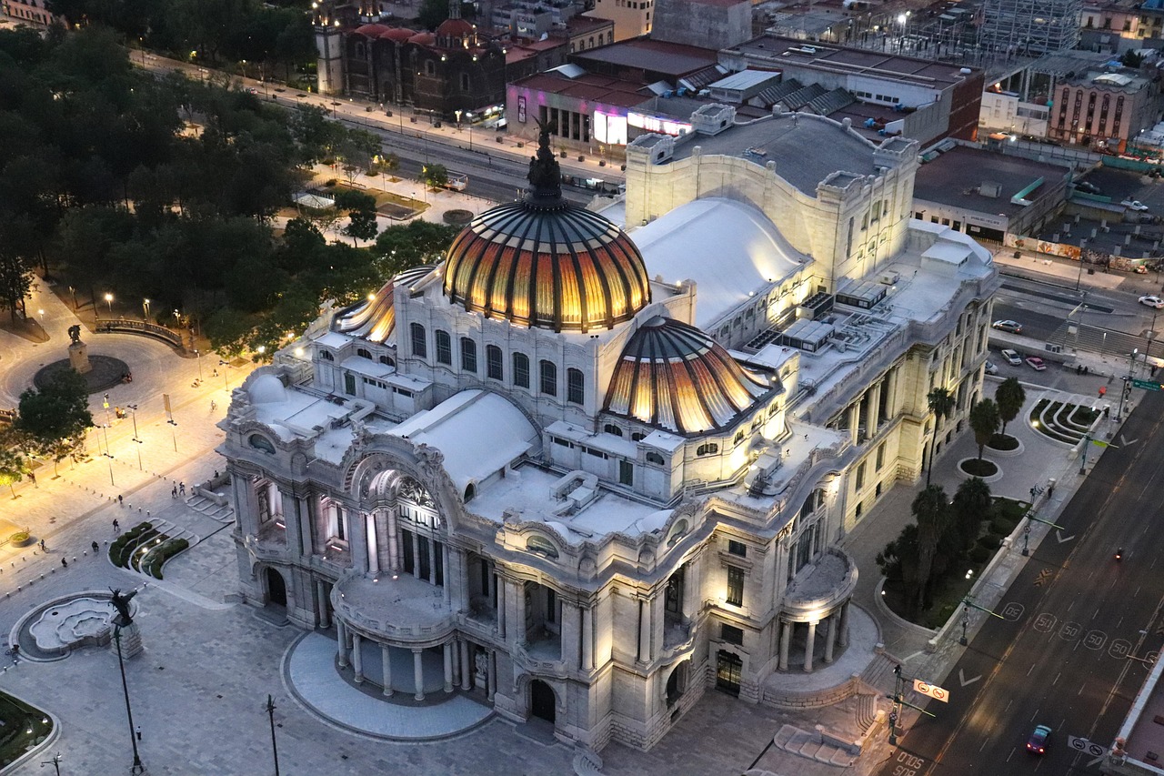 A Guide to Local Cultural Experiences in Mexico City Today
